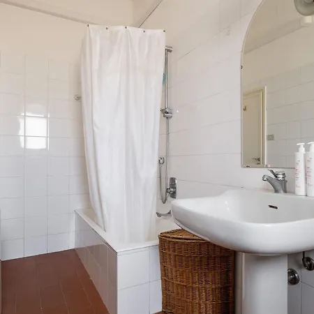 Nel Cuore Della Citta Universitaria By Wonderful Italy Apartman *